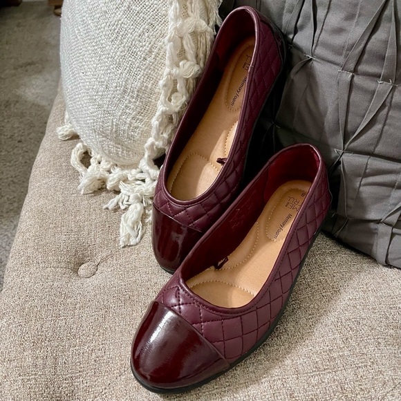 🍄🌻3/$9 Time & Tru women’s flats - Picture 2 of 5